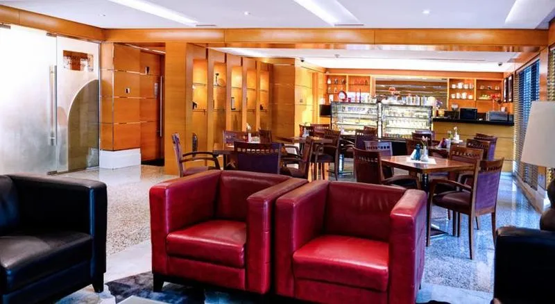 Restaurant, Golden Sands Hotel Apartments, Dubai