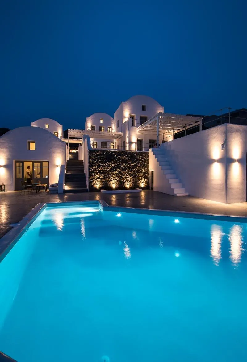 Pool, Cape 9, Santorini