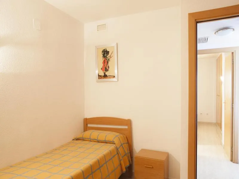 APARTMENT CAPACITY 6 TWO BEDROOMS Room, Siesta Dorada, Costa Dorada