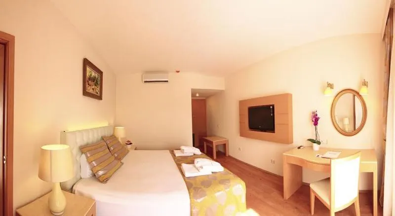 Room, Ladonia Hotels Del Mare Ex Cesars Suites Bodrum, Bodrum