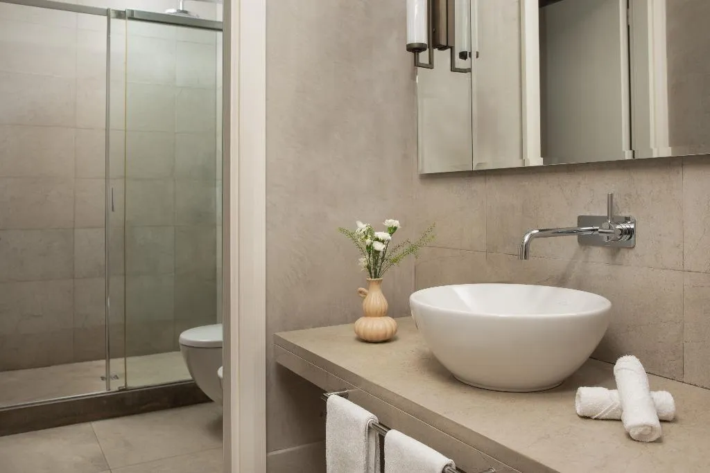 JUNIOR SUITE STANDARD Room, Porta Rossa Hotel Firenze Colbert Collection, Florence
