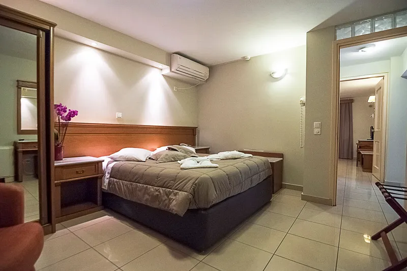 SUITE STANDARD Room, Fedriades Delphi, Athens