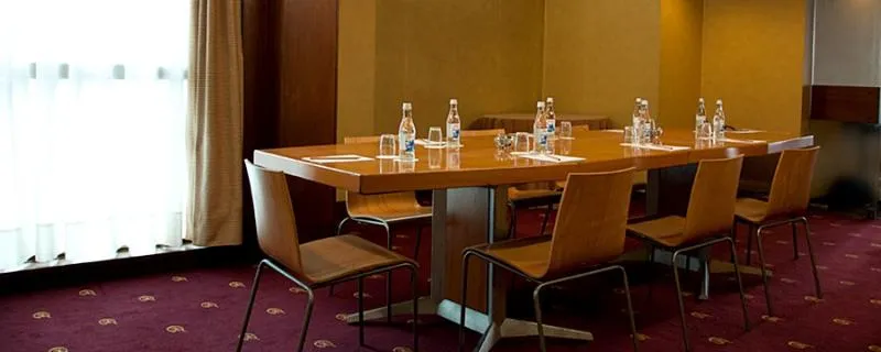 Conferences, Dom Henrique - Downtown, Porto
