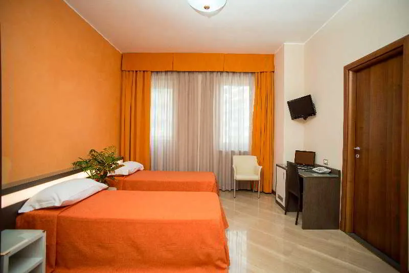 Room, Hotel Fiera Congressi, Milan