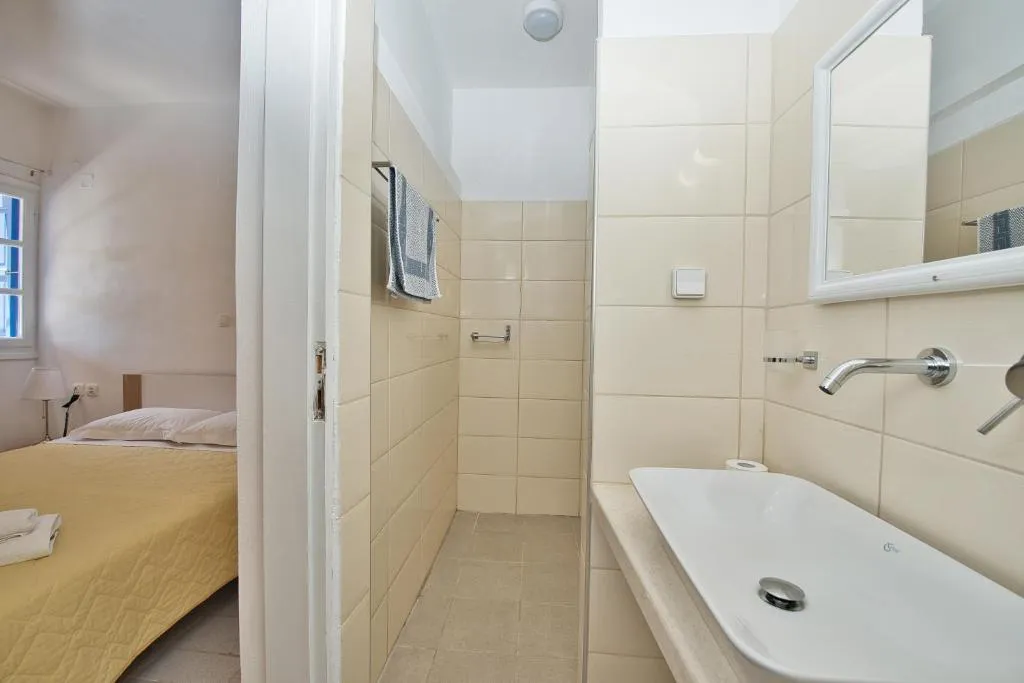 Double or Twin POOL VIEW Room, Caldera View Resort-Adults only, Santorini
