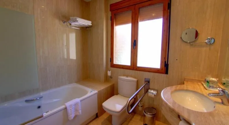Double or Twin STANDARD Room, Balneario Parque de Cazorla, Andalucia