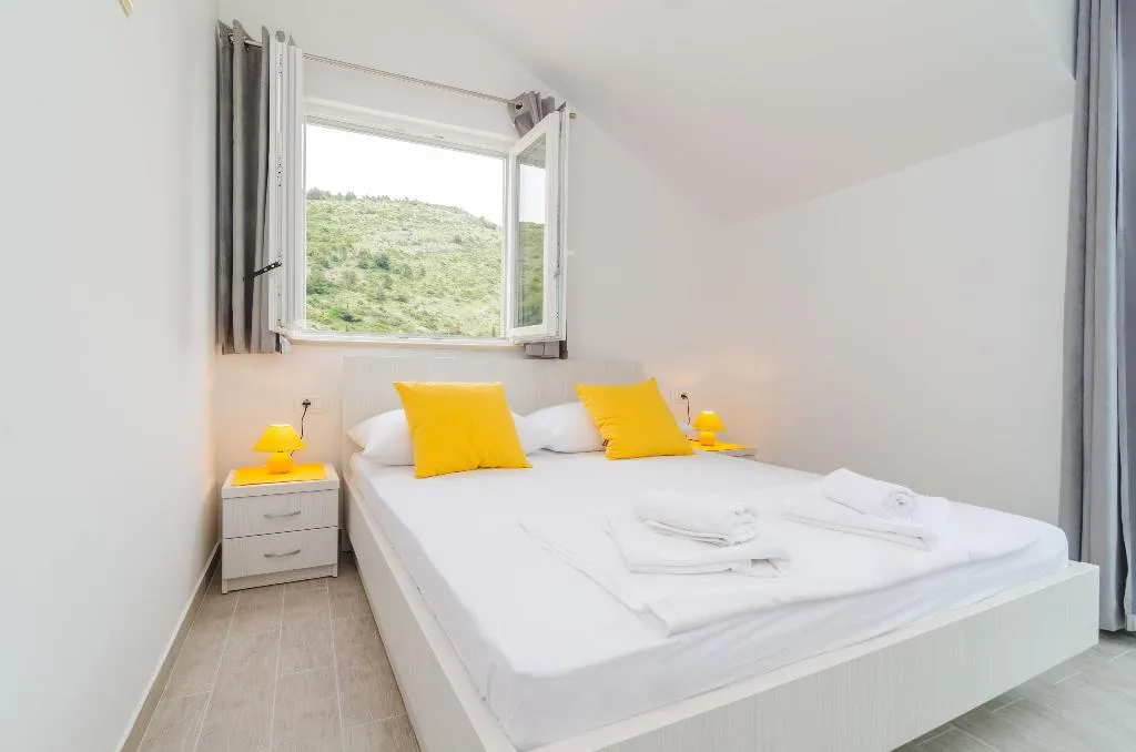 APARTMENT TWO BEDROOMS Room, Apartments Villa Dadic, Dubrovnik