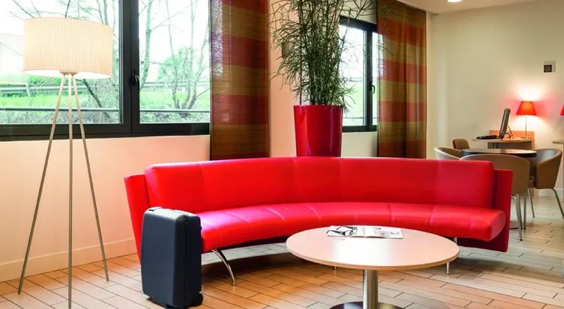 Lobby, ibis Milano Malpensa Aeroporto, Milan