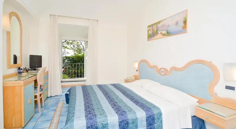 Room, Albergo Italia, Naples