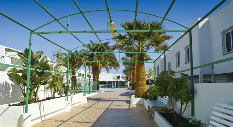 Lobby, Los Gracioseros, Lanzarote