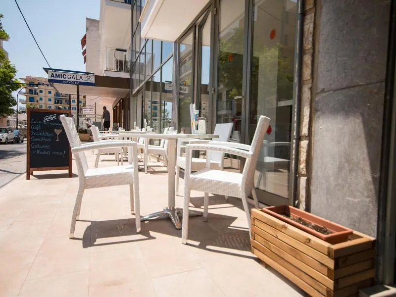 Terrace, Amic Gala, Majorca