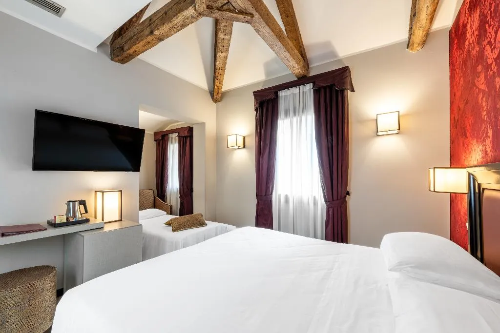 TRIPLE SUPERIOR Room, Paganelli, Venice