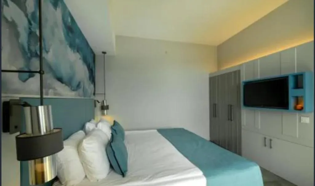 FAMILY ROOM STANDARD Room, Crystal Centro Pearl Collection, Antalya