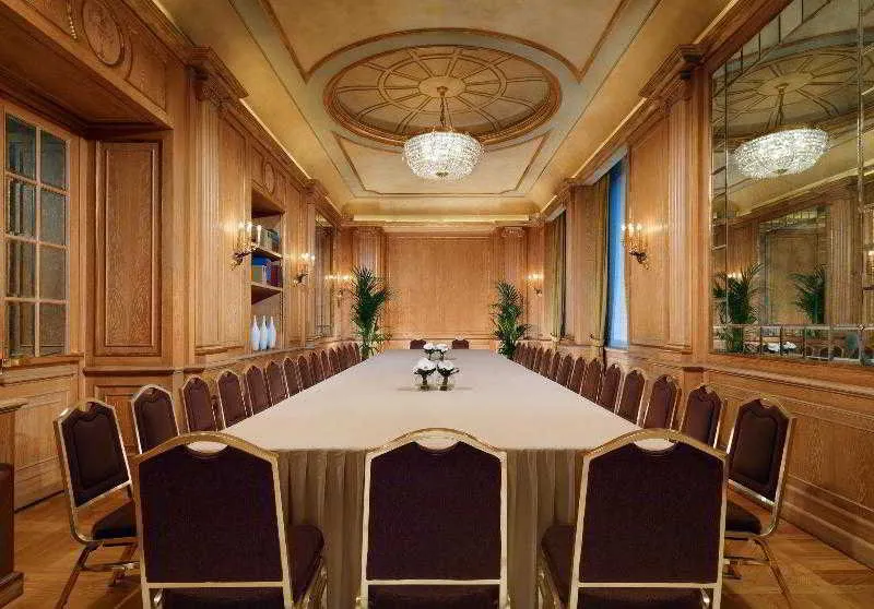 Room, The Westin Palace Milan, Milan