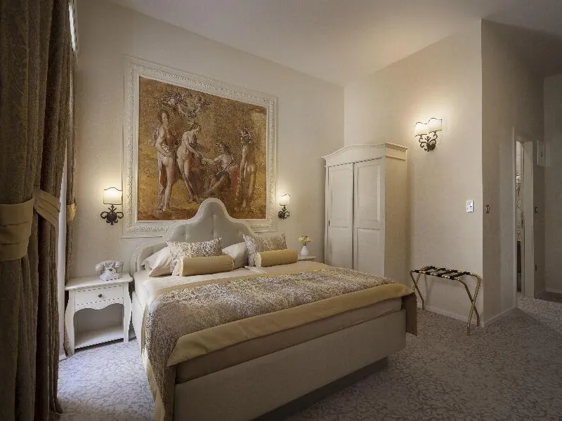 DOUBLE SUPERIOR Room, Heritage Hotel Life Palace, Split