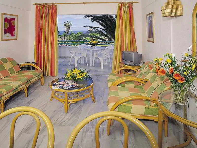 Room, Altamira, Tenerife