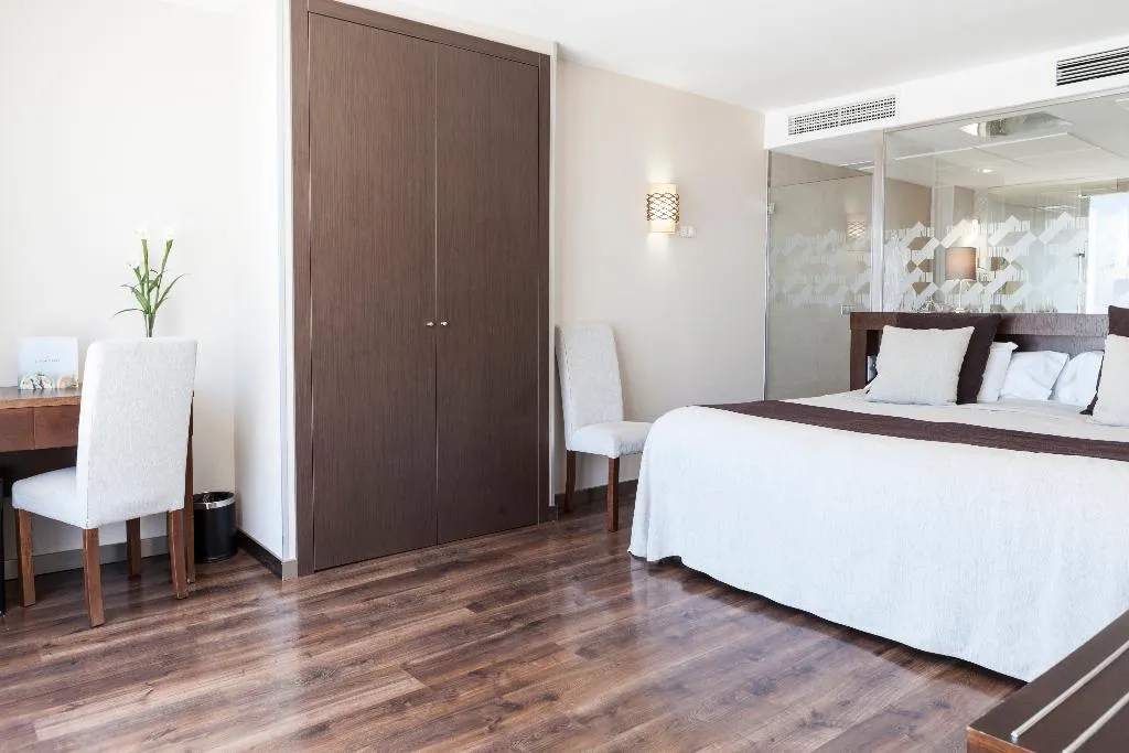 Room, Don Paco, Seville