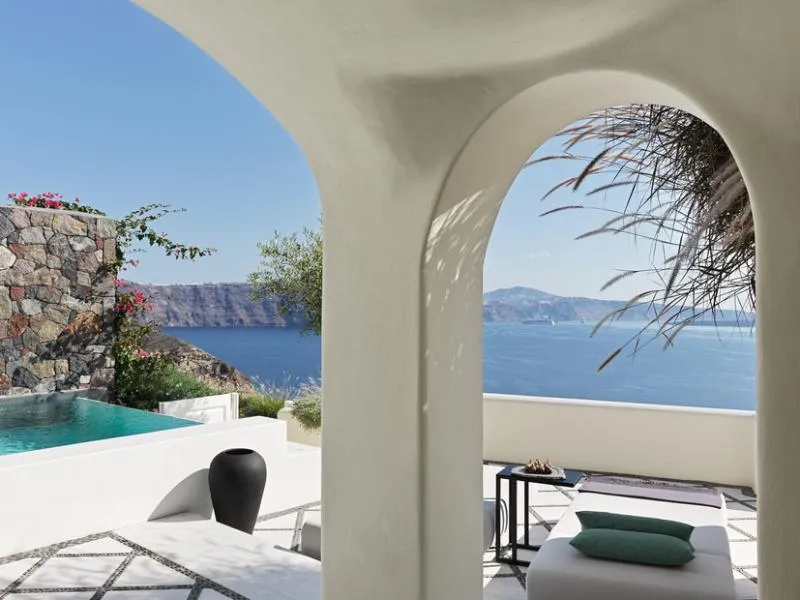 SUITE WITH PRIVATE POOL Room, Canaves Oia Suites, Santorini