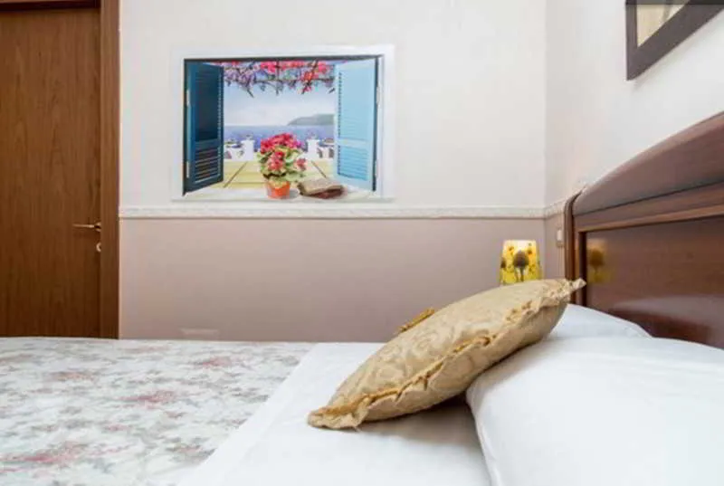 Room, B&B Pompei Il Fauno, Naples