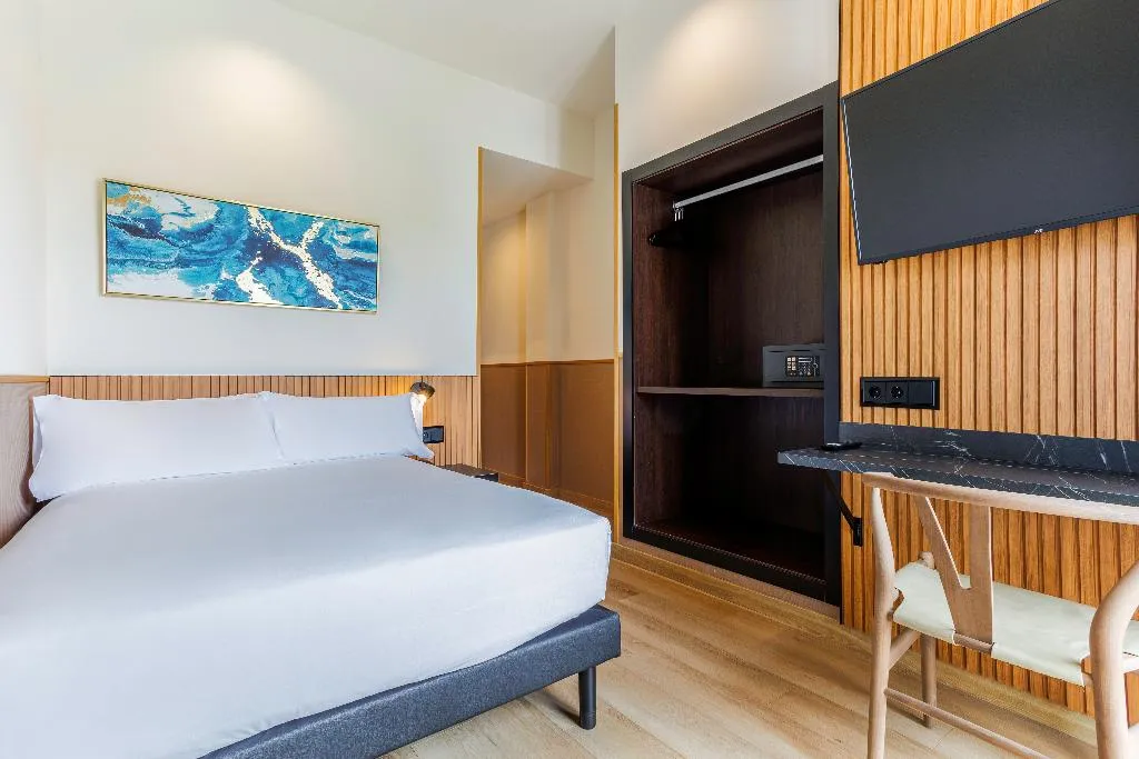 DOUBLE SINGLE USE BASIC Room, Acta Madfor Hotel, Madrid