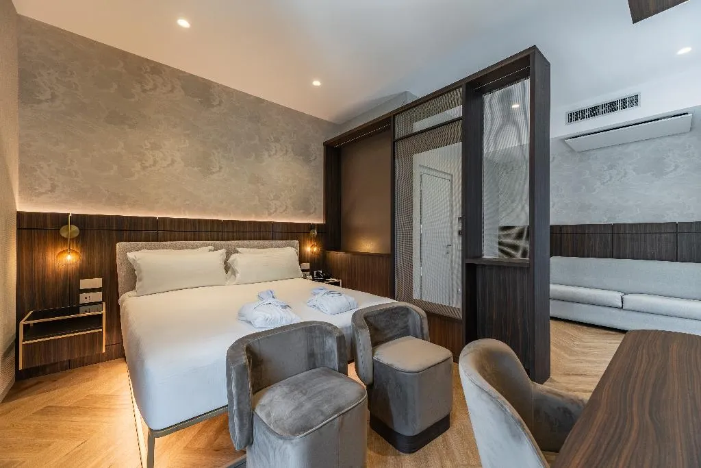 Room, Hotel Raffaello, Sure Hotel Collection by Best Wes, Rome