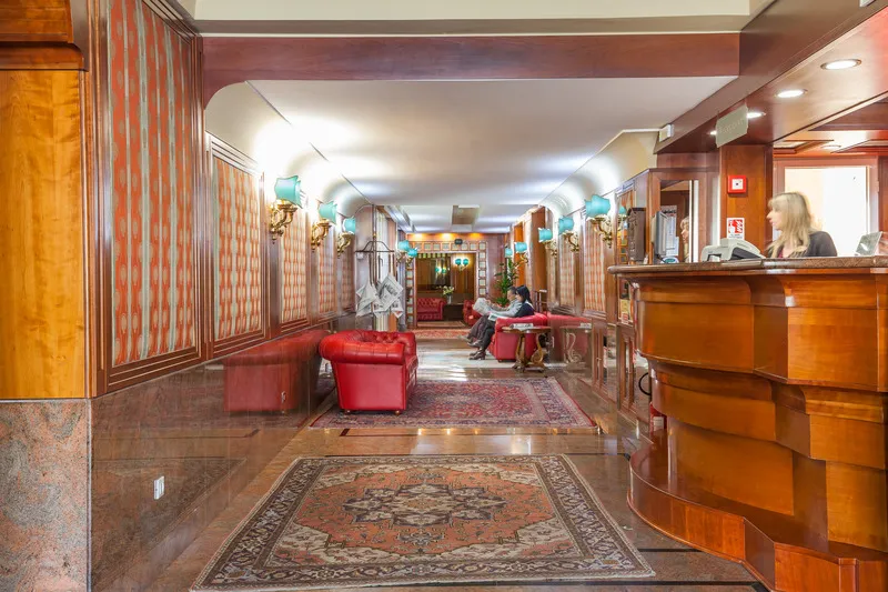 Lobby, Hotel Galles, Rome
