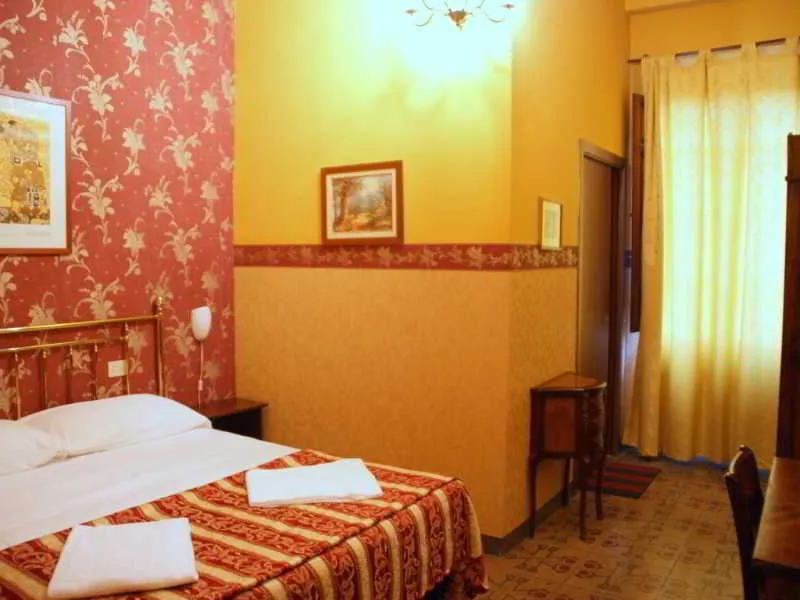 Room, Hotel Europa, Perugia