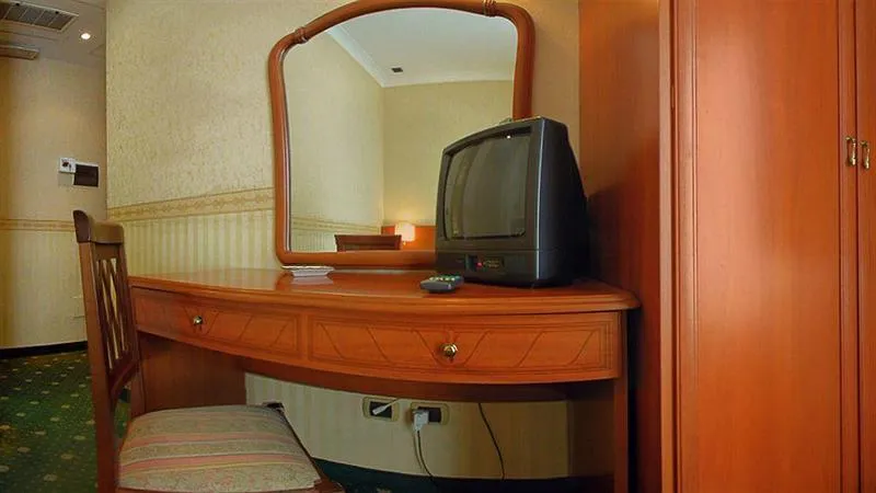 SINGLE STANDARD Room, Astoria Garden, Rome