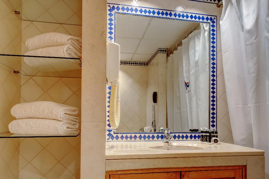 APARTMENT CAPACITY 3 Room, VIP Executive Eden Aparthotel, Lisbon