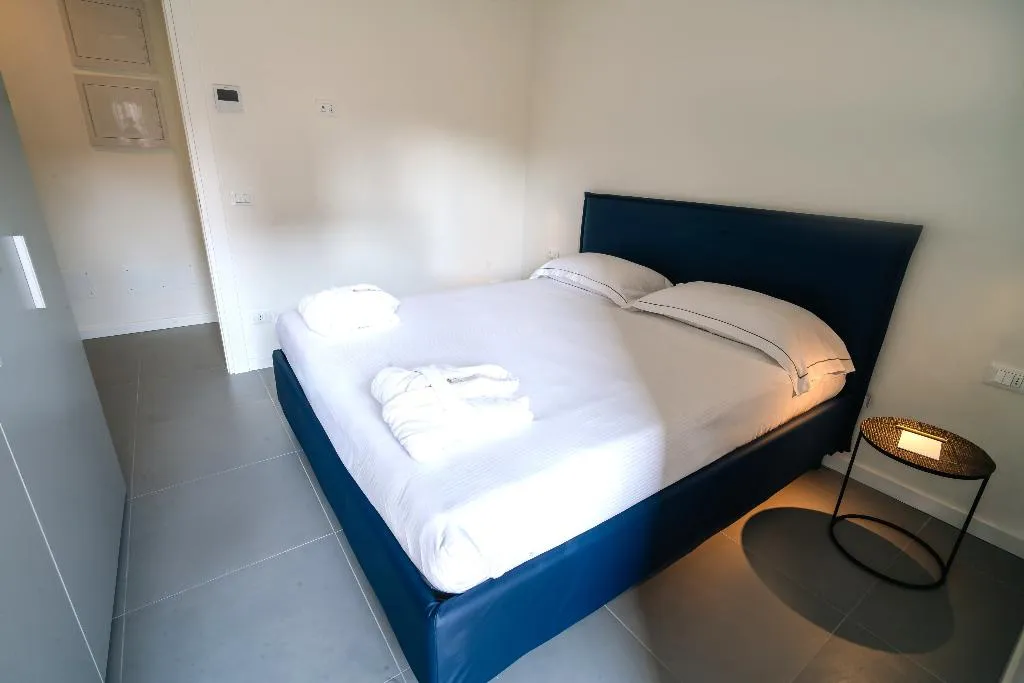 APARTMENT BUSINESS Room, Phi Apartments Bergamo, Milan