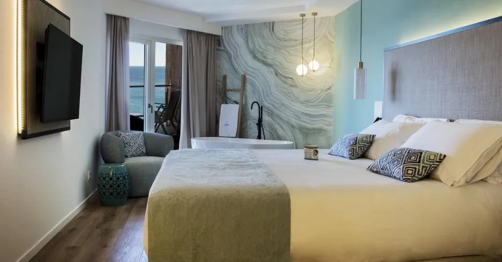 JUNIOR SUITE CONNECTING ROOM Room, Suit d M correct code to use 3695, Costa Blanca