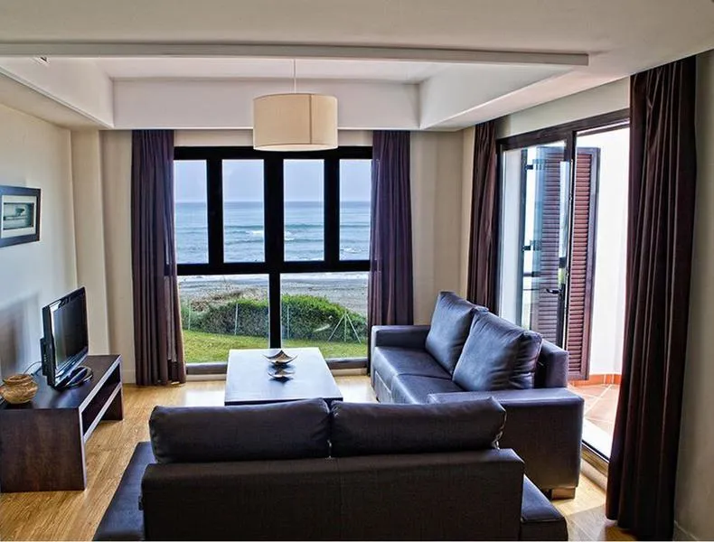 APARTMENT CAPACITY 6 Room, Casares del Mar Luxury Apartments, Costa Del Sol