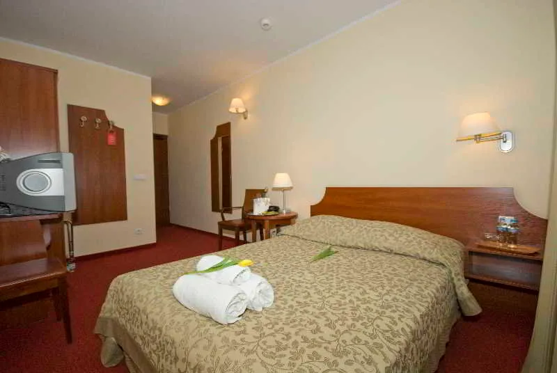 Room, Major, Krakow