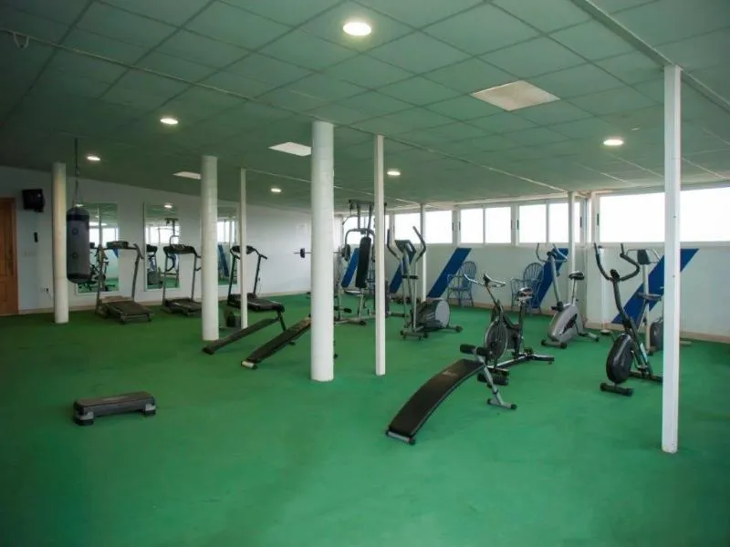 Sports and Entertainment, Porto, Valencia