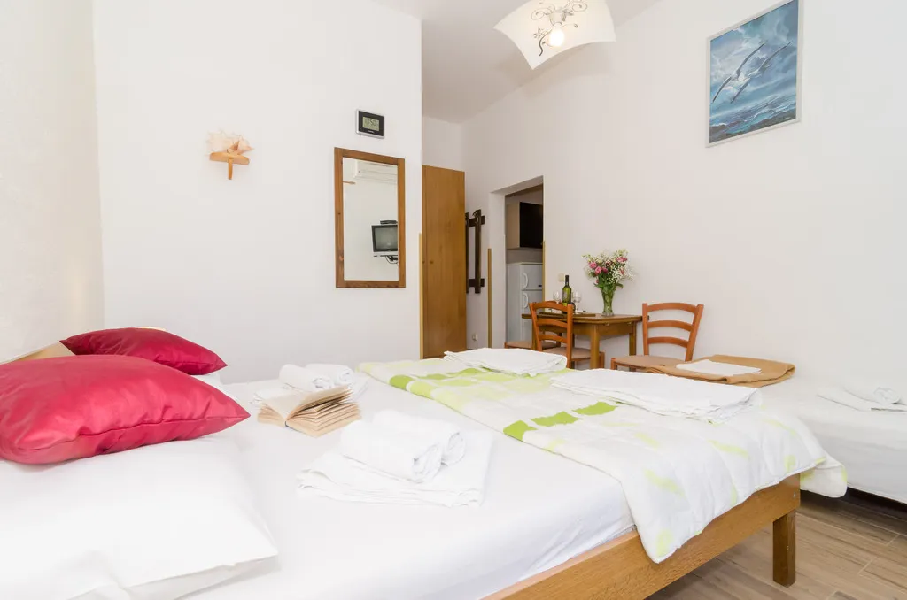 STUDIO SIDE SEA VIEW WITH BALCONY Room, Apartments Senjo, Dubrovnik