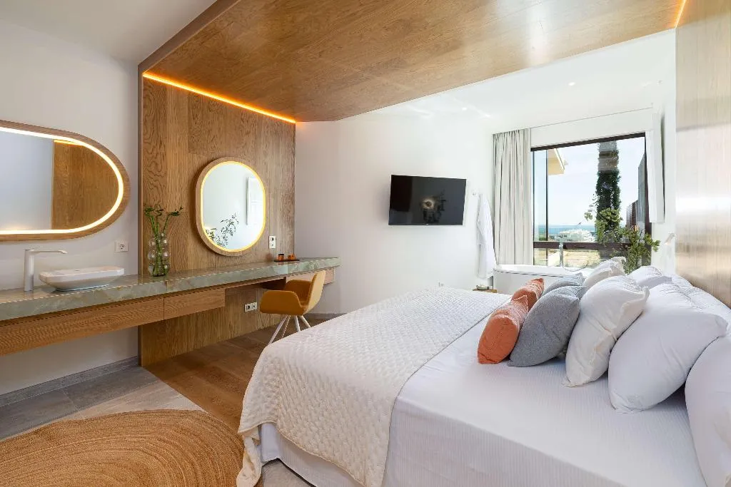 VILLA FOUR BEDROOMS THREE BATHROOMS Room, Leiro Residences - Preferred Hotels & Resorts, Costa Del Sol