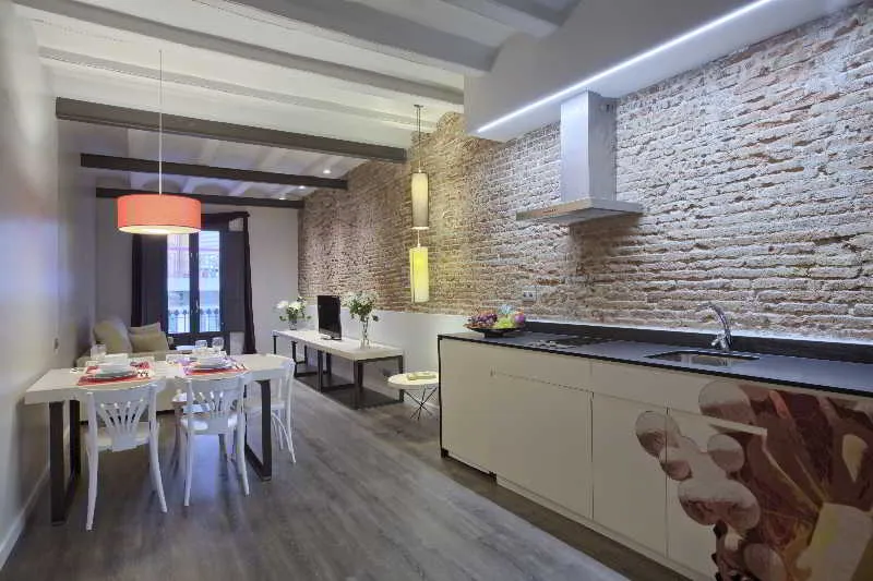 Room, Ssa Sagrada Familia Apartments, Barcelona