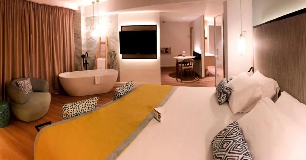 JUNIOR SUITE HARBOUR VIEW Room, Suit d M correct code to use 3695, Costa Blanca