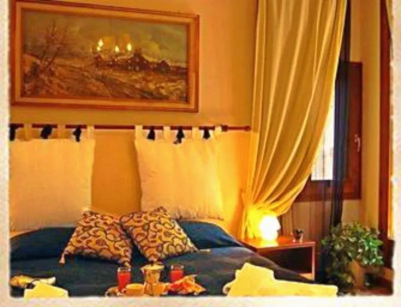 Room, Venice Rainbow, Venice