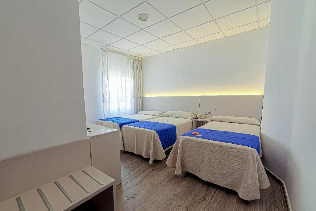 TRIPLE CAPACITY 3 Room, La Perla, Costa Almeria