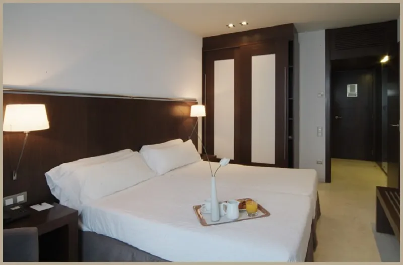 DOUBLE ECONOMY Room, Actual, Barcelona