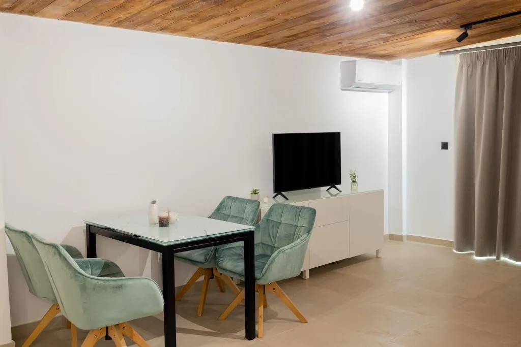 APARTMENT DELUXE Room, Sanimar By Mono Alex, Thessaloniki