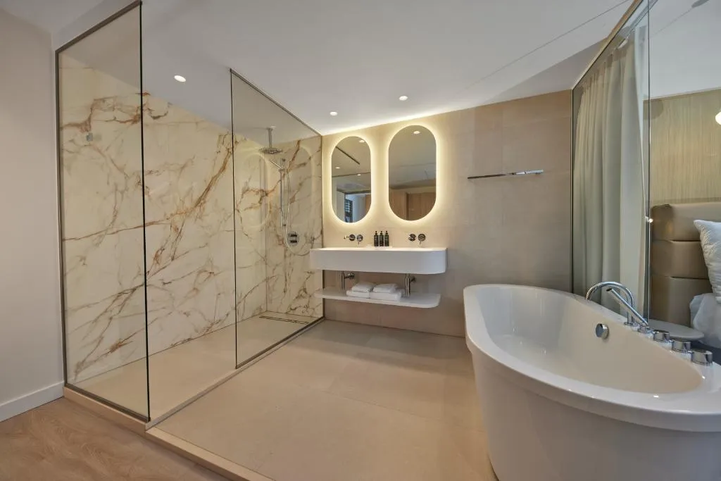 SUITE WITH KITCHENETTE Room, WestCord Fashion Hotel Amsterdam, Amsterdam