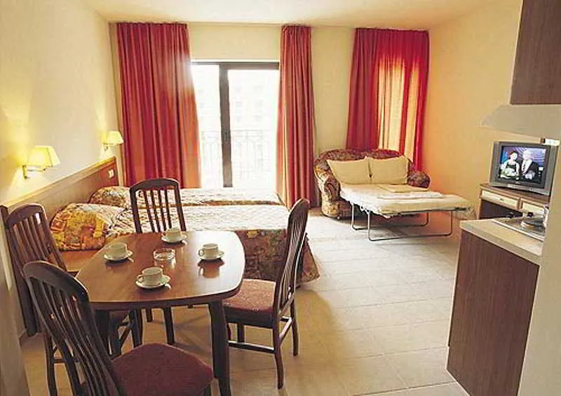 Room, Golden Yavor, Varna