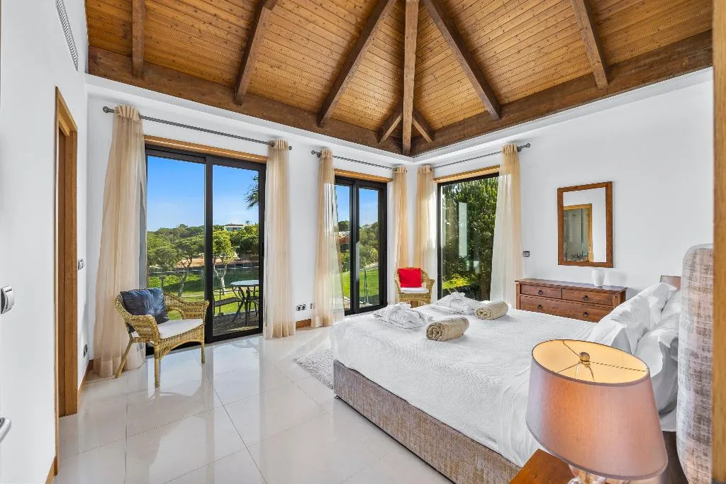 TOWNHOME CAPACITY 7 TWO BEDROOMS Room, Vale Do Lobo Resort, Algarve
