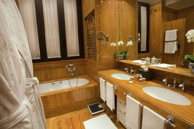 JUNIOR SUITE CAPACITY 3 Room, De la Ville Monza - Slh Hotel, Milan