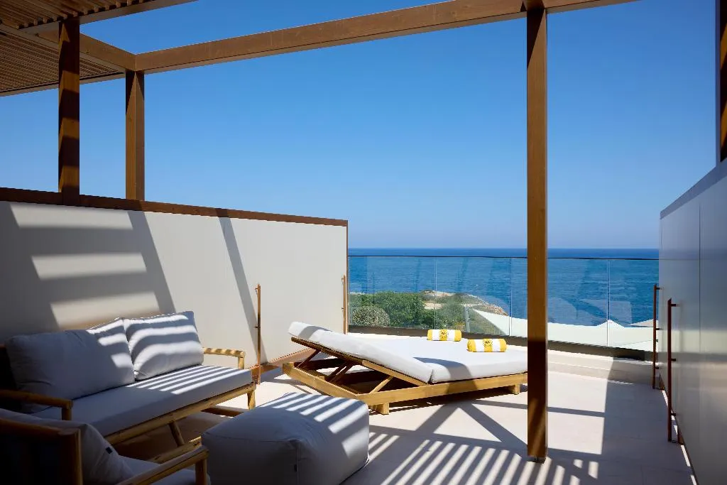 JUNIOR SUITE SEA VIEW Room, Aulus Chania Resort, Curio Collection by Hilton, Thessaloniki