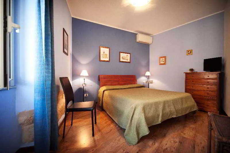 Room, Lu Palau De Antoni, Alghero