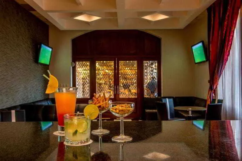 Bar, Plaza Campeche, Cancun Area