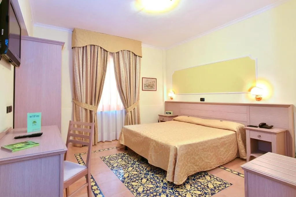 DOUBLE INNER Room, Il Nido, Naples